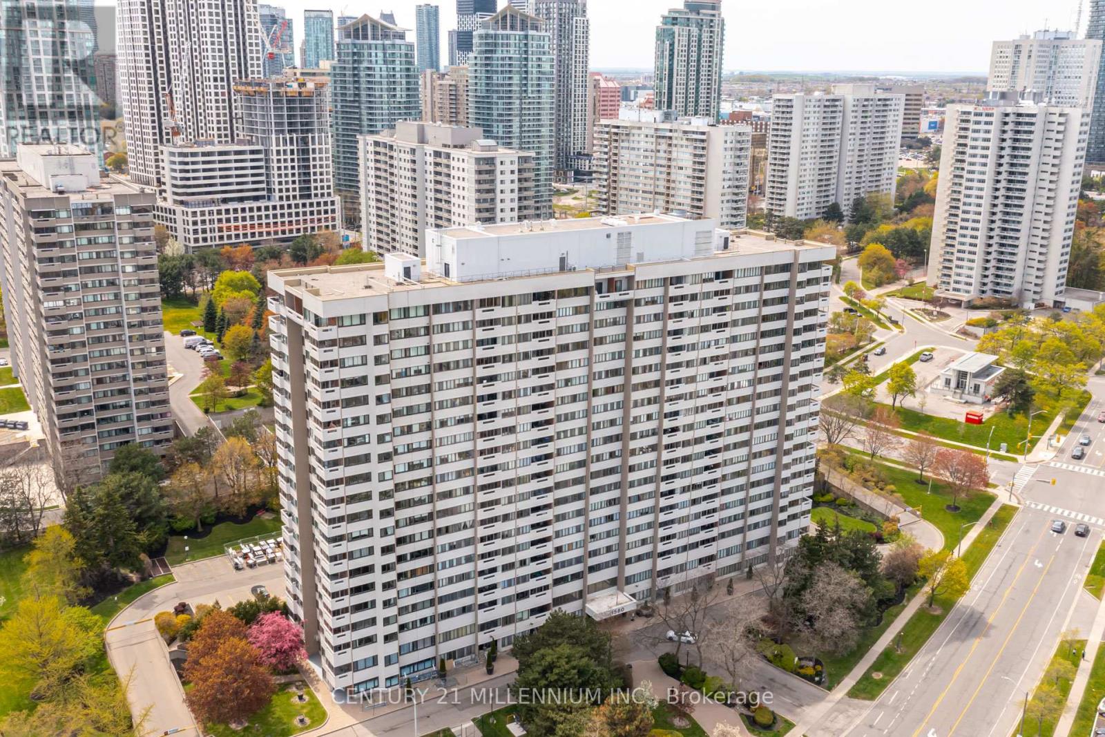 910 - 1580 Mississauga Valley Boulevard, Mississauga, Ontario  L5A 3T8 - Photo 3 - W13051746