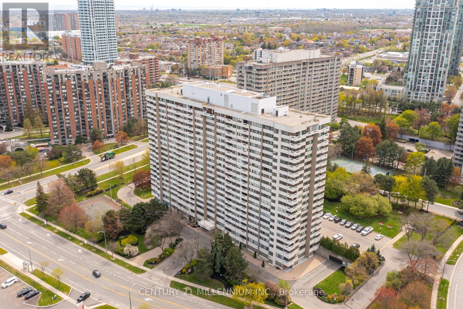910 - 1580 Mississauga Valley Boulevard, Mississauga, Ontario  L5A 3T8 - Photo 2 - W13051746