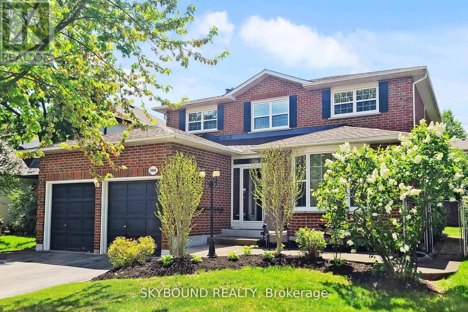 2088 Madden Boulevard, Oakville, Ontario  L6H 3L6 - Photo 1 - W13123726
