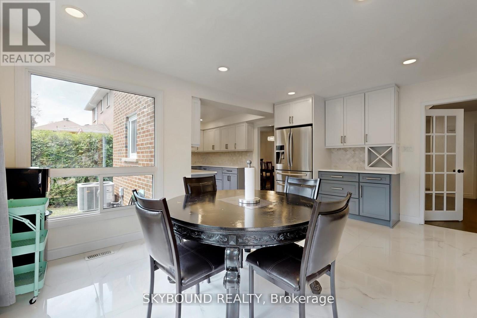 2088 Madden Boulevard, Oakville, Ontario  L6H 3L6 - Photo 10 - W13123726