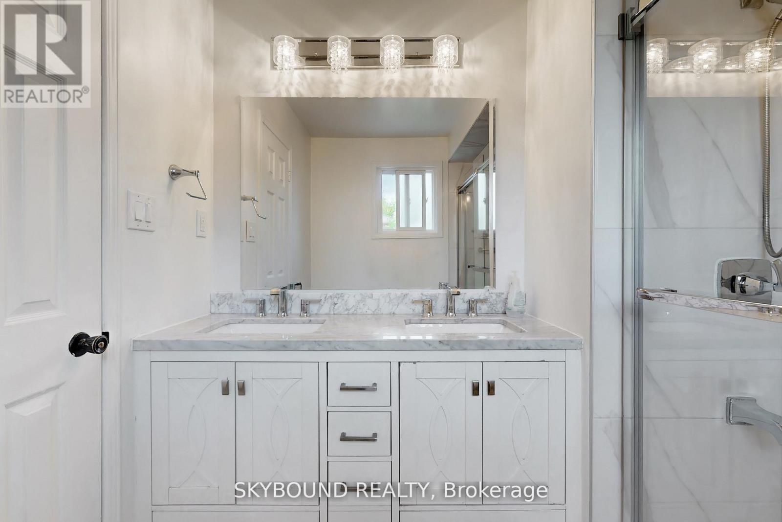 2088 Madden Boulevard, Oakville, Ontario  L6H 3L6 - Photo 19 - W13123726