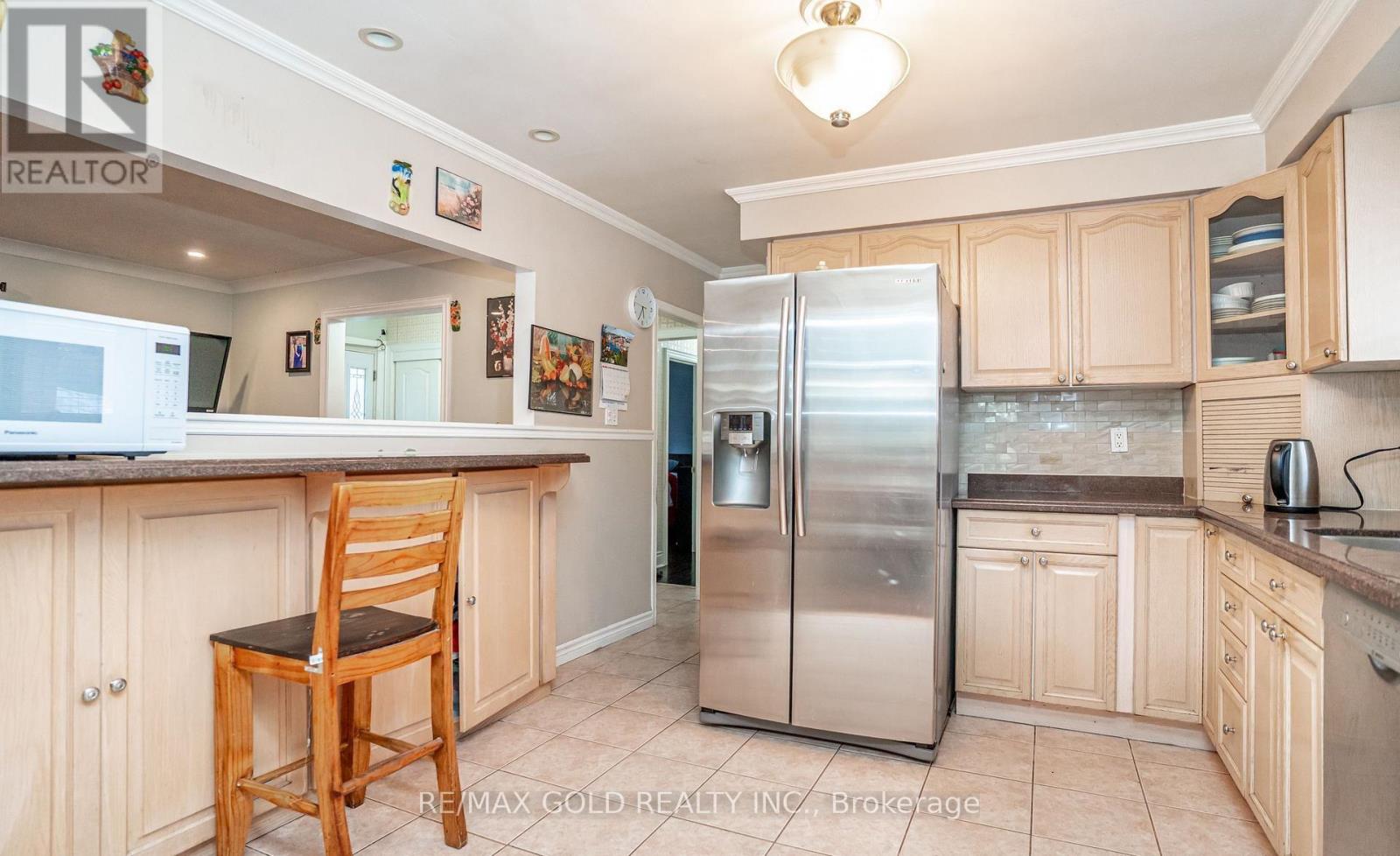 37 Carlyle Crescent, Brampton, Ontario  L6W 2Y9 - Photo 14 - W13123802