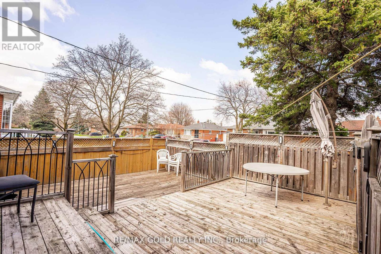 37 Carlyle Crescent, Brampton, Ontario  L6W 2Y9 - Photo 36 - W13123802