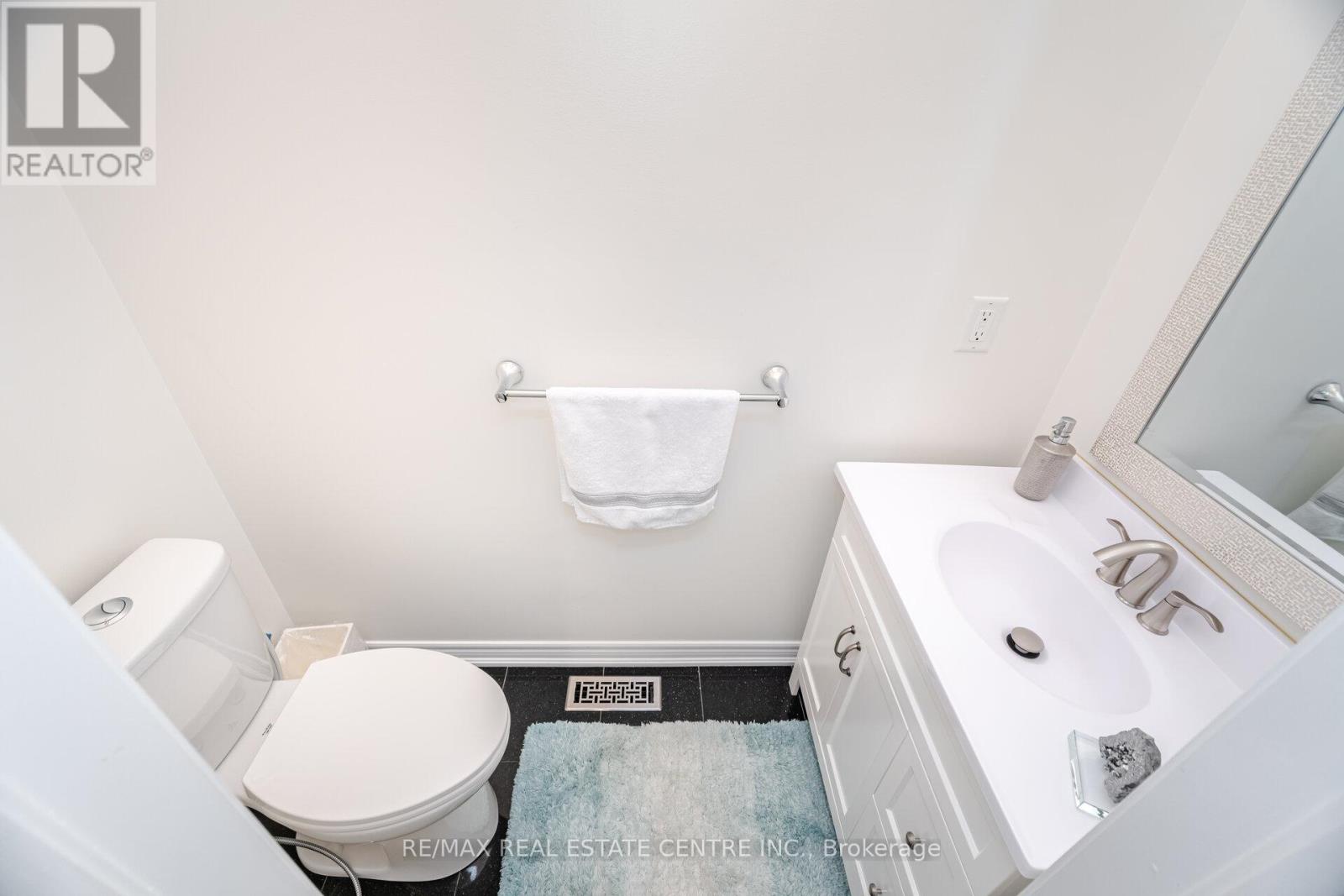 3401 Hideaway Place, Mississauga, Ontario  L5M 0A7 - Photo 19 - W13123804