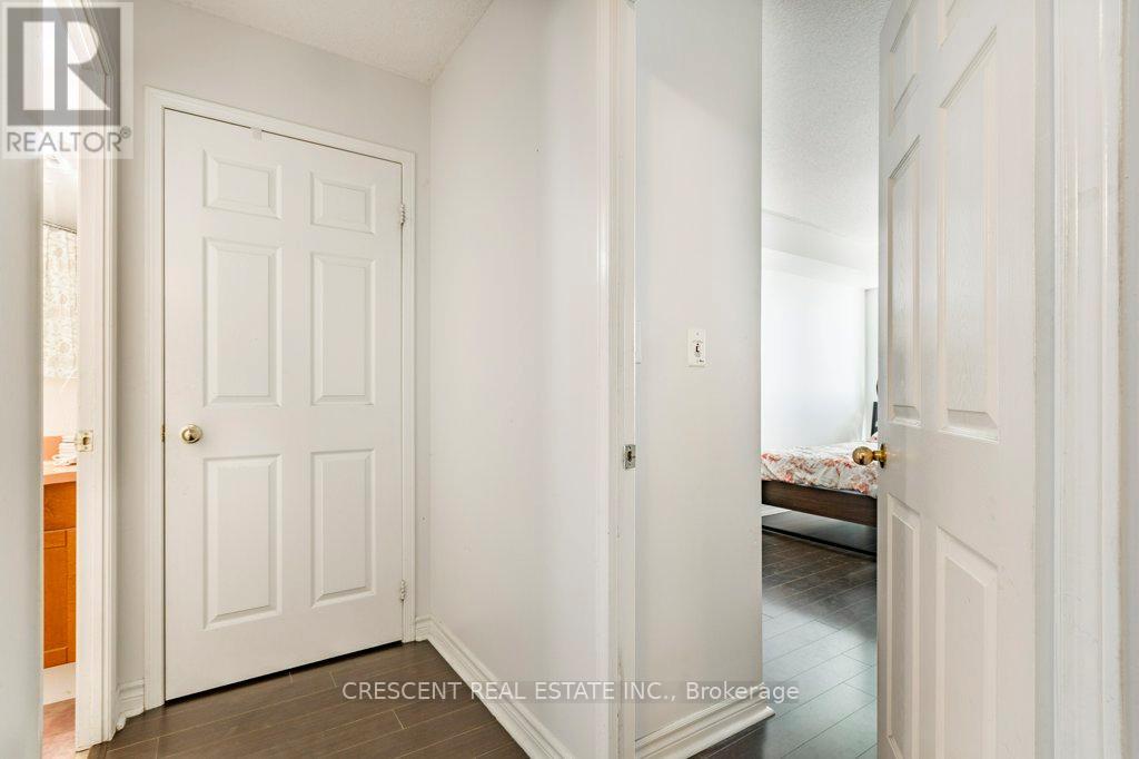 1106 - 9 Michael Power Place, Toronto, Ontario  M9A 0A5 - Photo 20 - W13123832