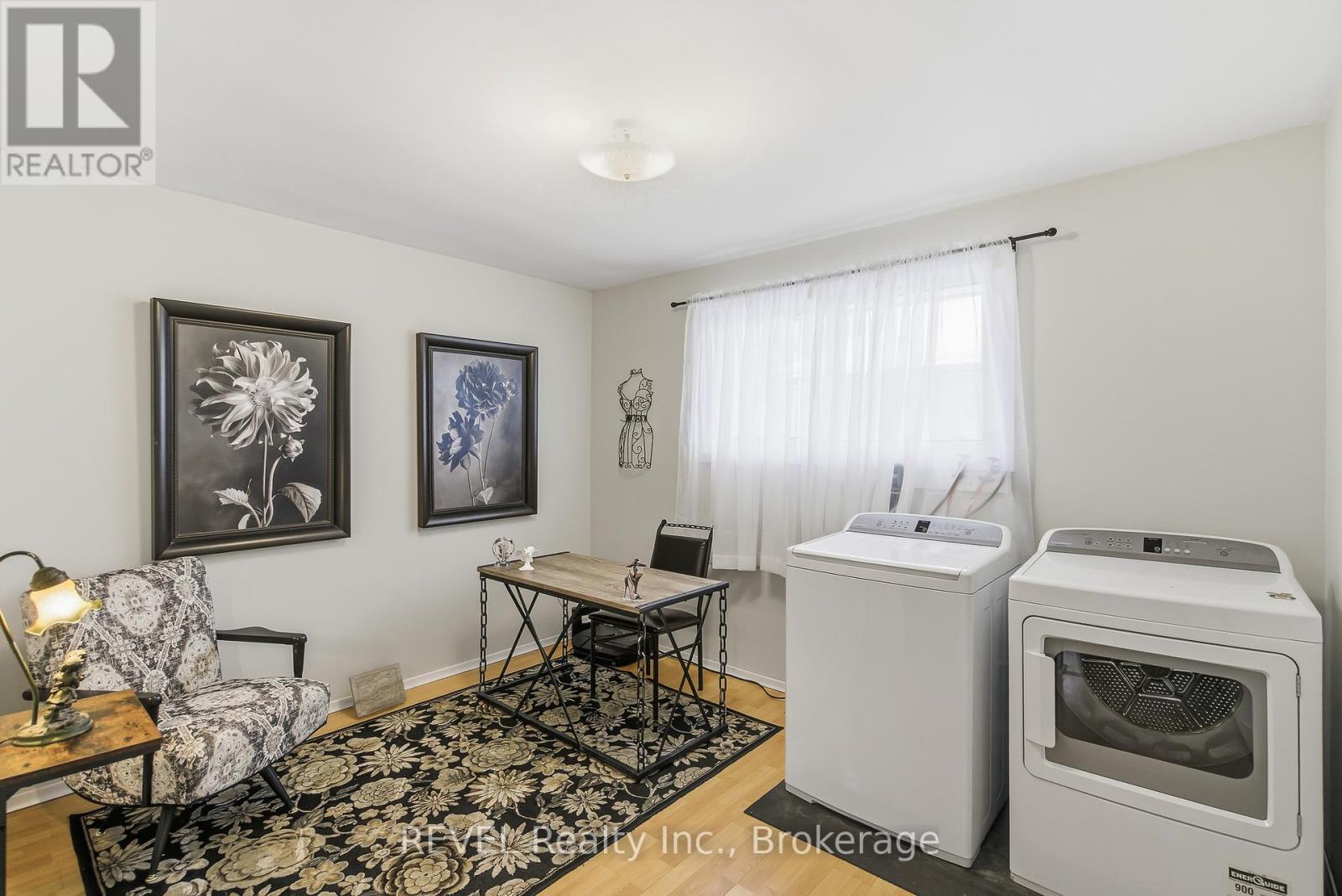 8257 Post Road, Niagara Falls (Ascot), Ontario  L2H 2E5 - Photo 15 - X13124124