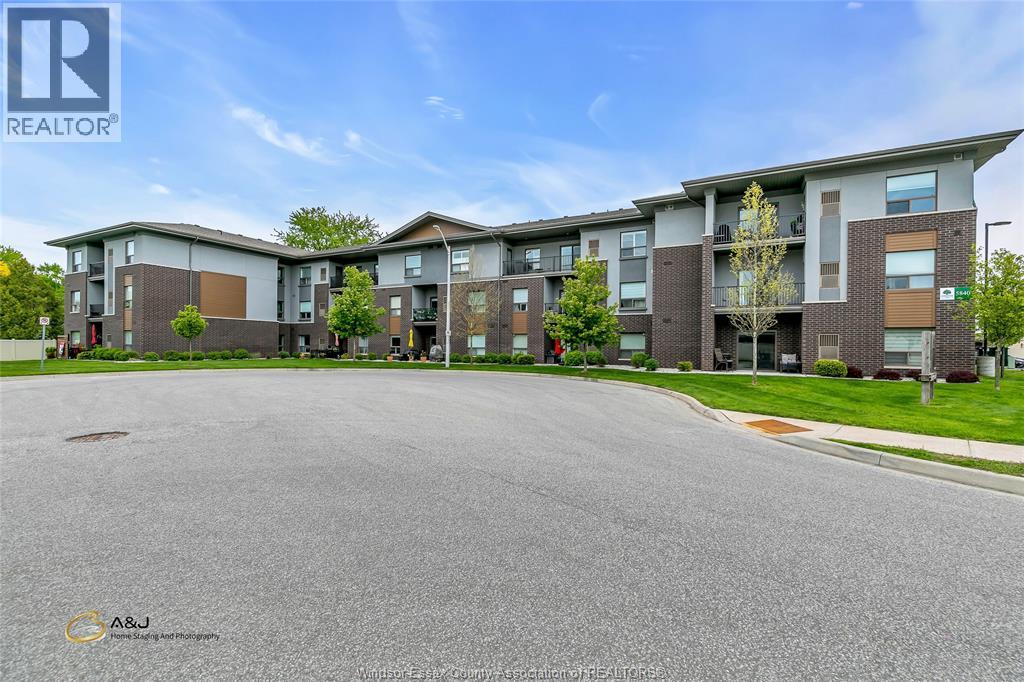5840 Newman Boulevard Unit# 306, Lasalle, Ontario  N9J 0E3 - Photo 2 - 26011013