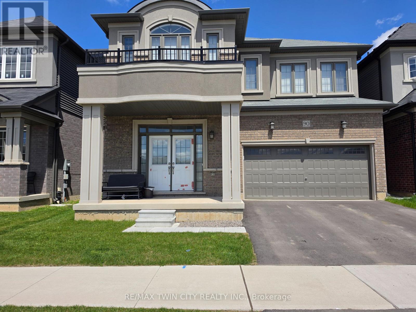 90 Stauffer Road, Brantford, Ontario  N3V 0B5 - Photo 2 - X13123754