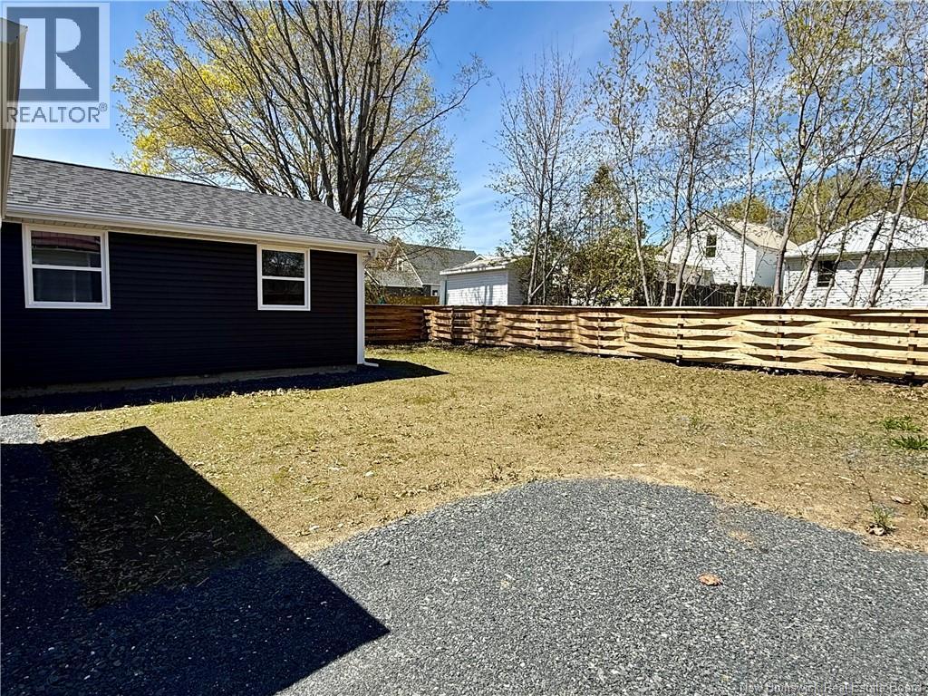 122 St. John Street, Woodstock, New Brunswick  E7M 2V1 - Photo 6 - NB133434