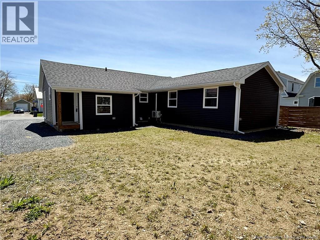 122 St. John Street, Woodstock, New Brunswick  E7M 2V1 - Photo 5 - NB133434