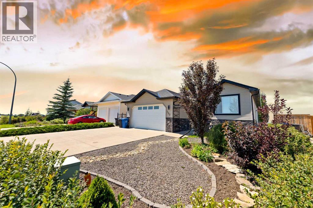 732 1 Avenue, Irricana, Alberta  T0M 1B0 - Photo 2 - A2286183