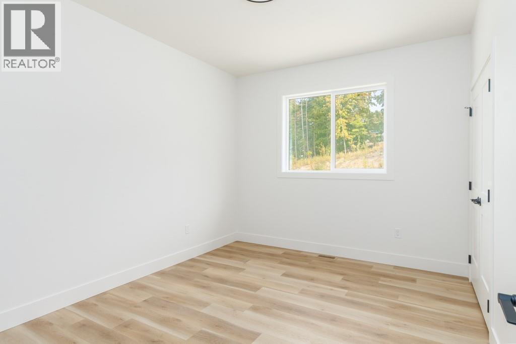 1160 16 Avenue SE, Salmon Arm, British Columbia  V1E 2R5 - Photo 30 - 10380066