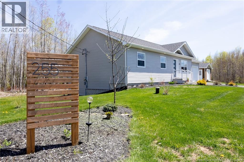 255 Garden Grove Street, Lincoln, New Brunswick  E3B 7G8 - Photo 2 - NB139423