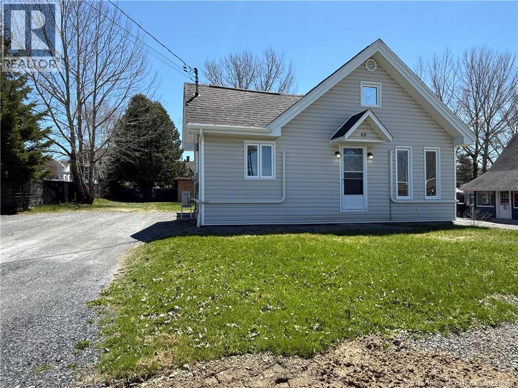 69 Pont Road, Saint-Léonard, New Brunswick  E7E 1Y4 - Photo 1 - NB139439
