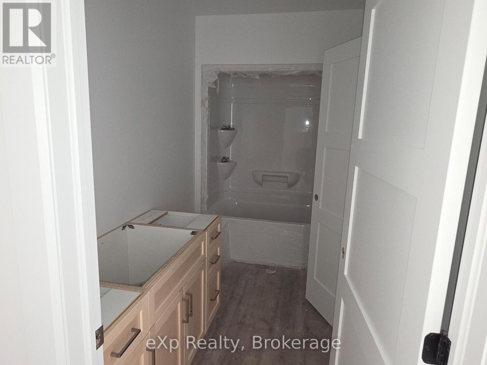 Lower Level Unit - 272 12 Concession, South Bruce, Ontario  N0G 1W0 - Photo 8 - X13124014