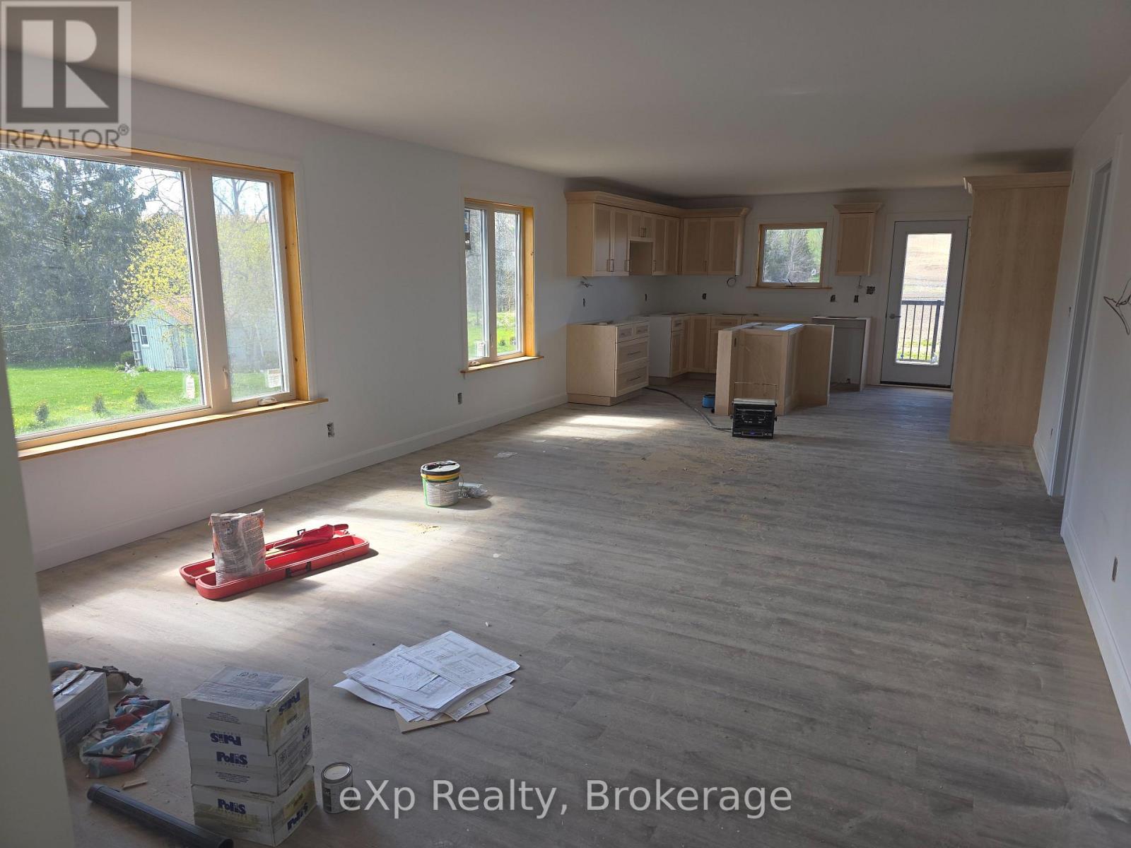 Main Level Unit - 272 12 Concession, South Bruce, Ontario  N0G 1W0 - Photo 3 - X13124018