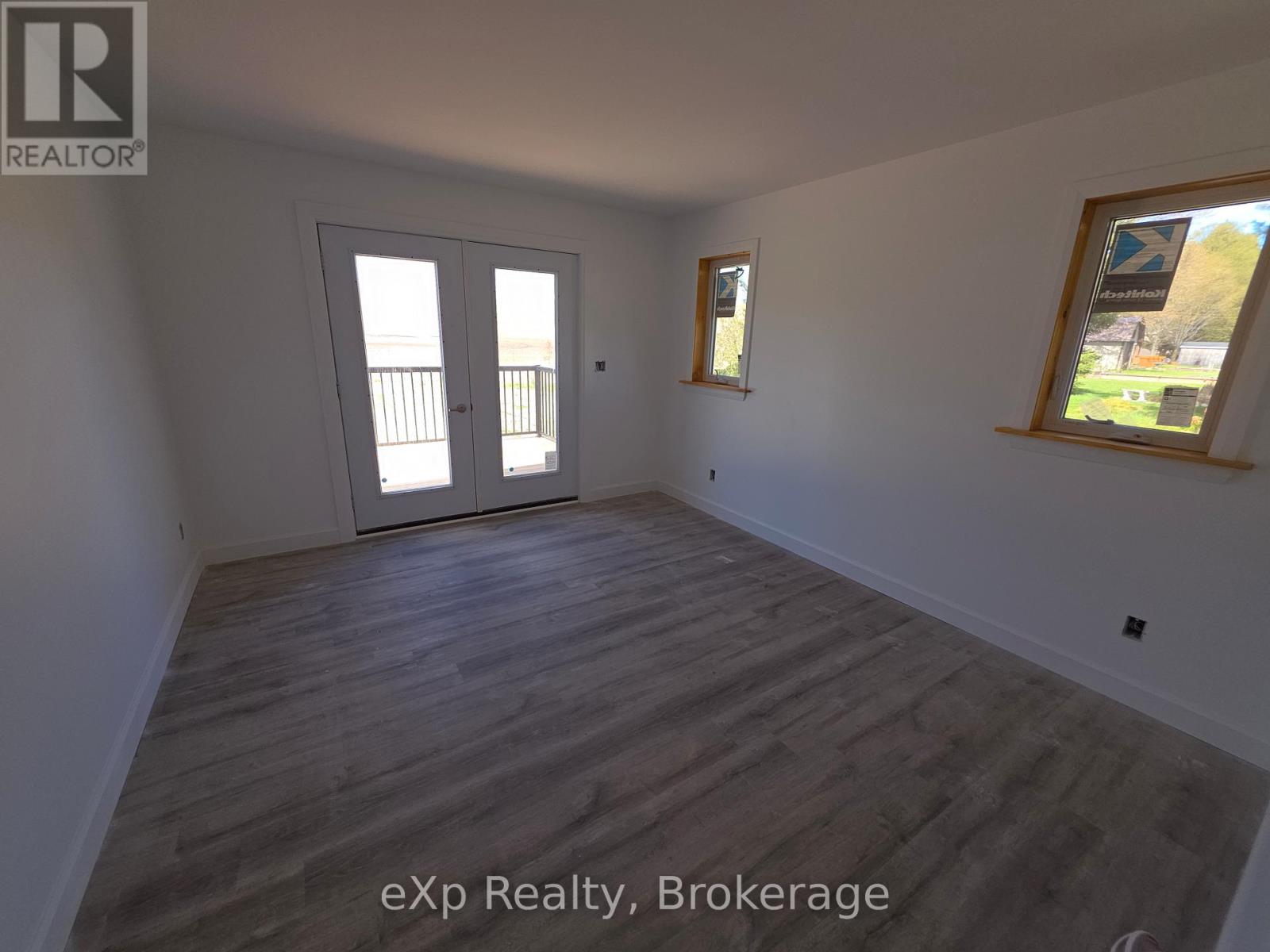 Main Level Unit - 272 12 Concession, South Bruce, Ontario  N0G 1W0 - Photo 6 - X13124018