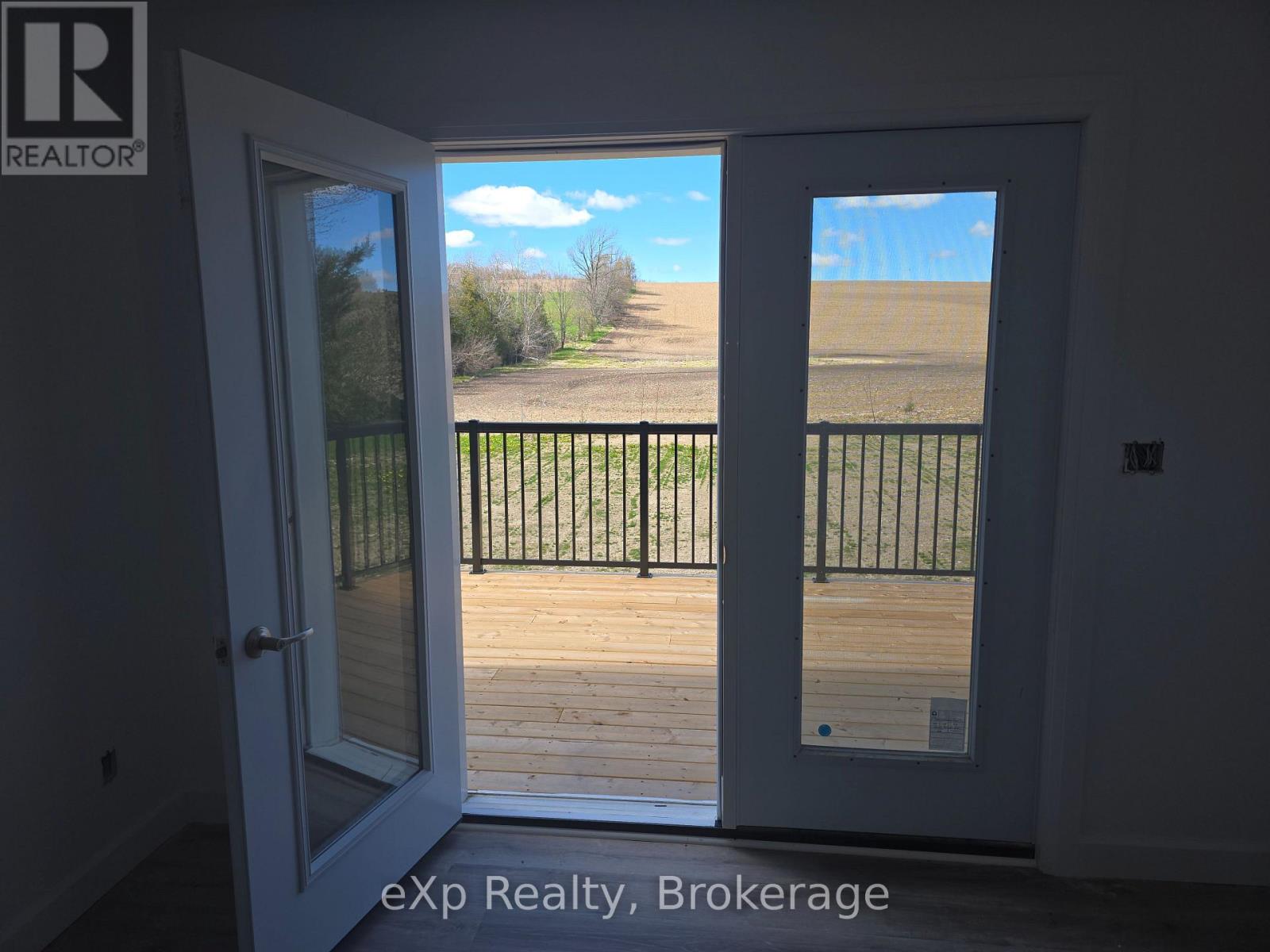 Main Level Unit - 272 12 Concession, South Bruce, Ontario  N0G 1W0 - Photo 8 - X13124018