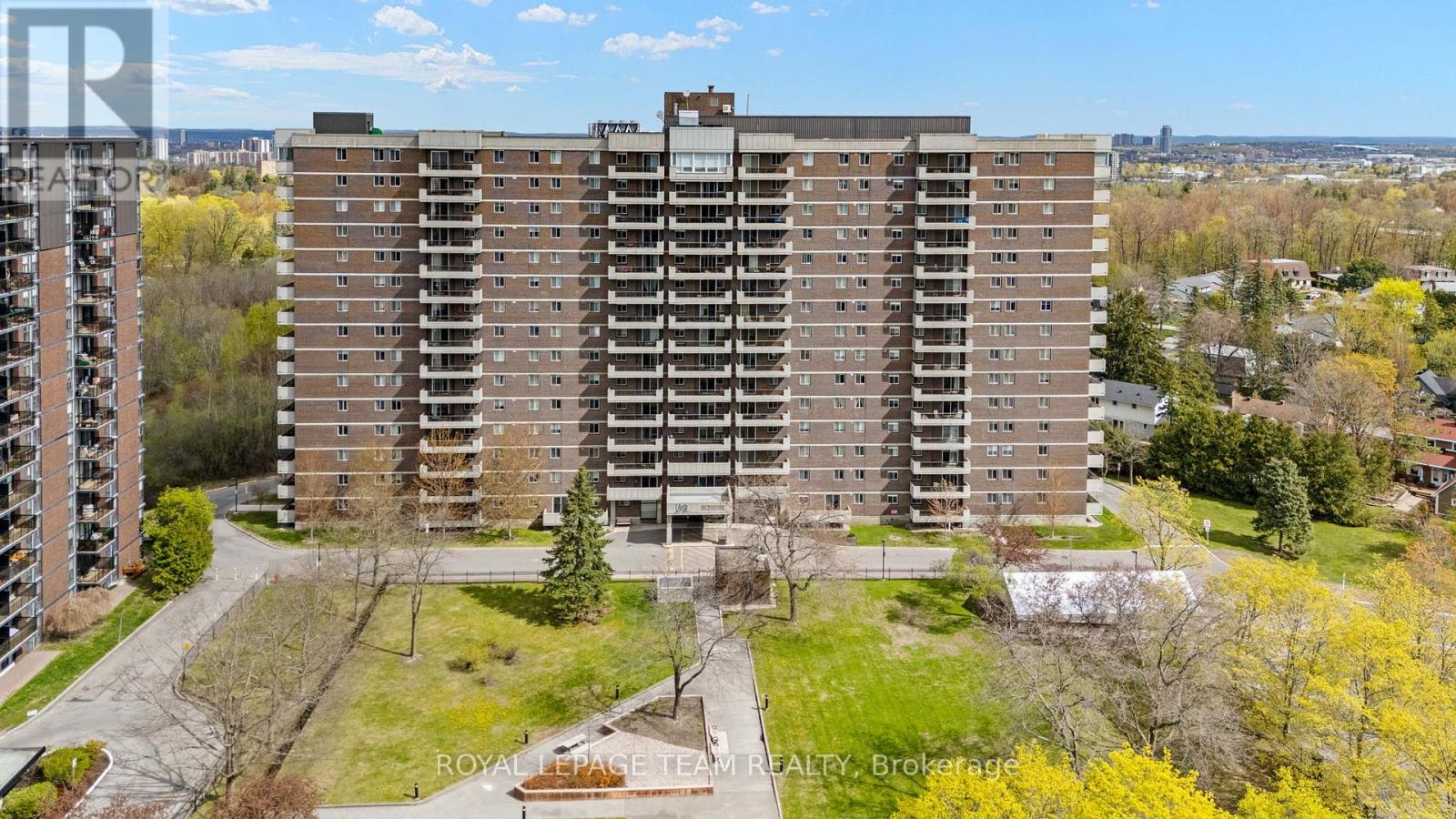 402 - 1705 PLAYFAIR DRIVE, Ottawa, Ontario