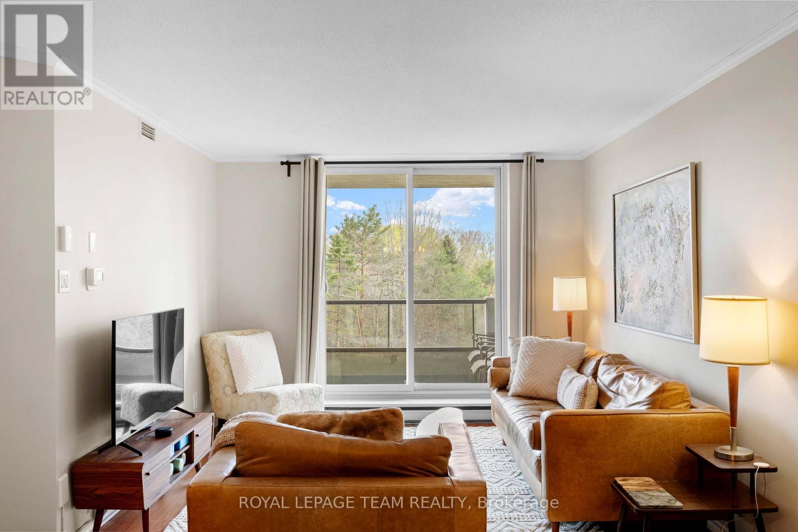 402 - 1705 Playfair Drive, Ottawa, Ontario  K1H 8P6 - Photo 10 - X13123952
