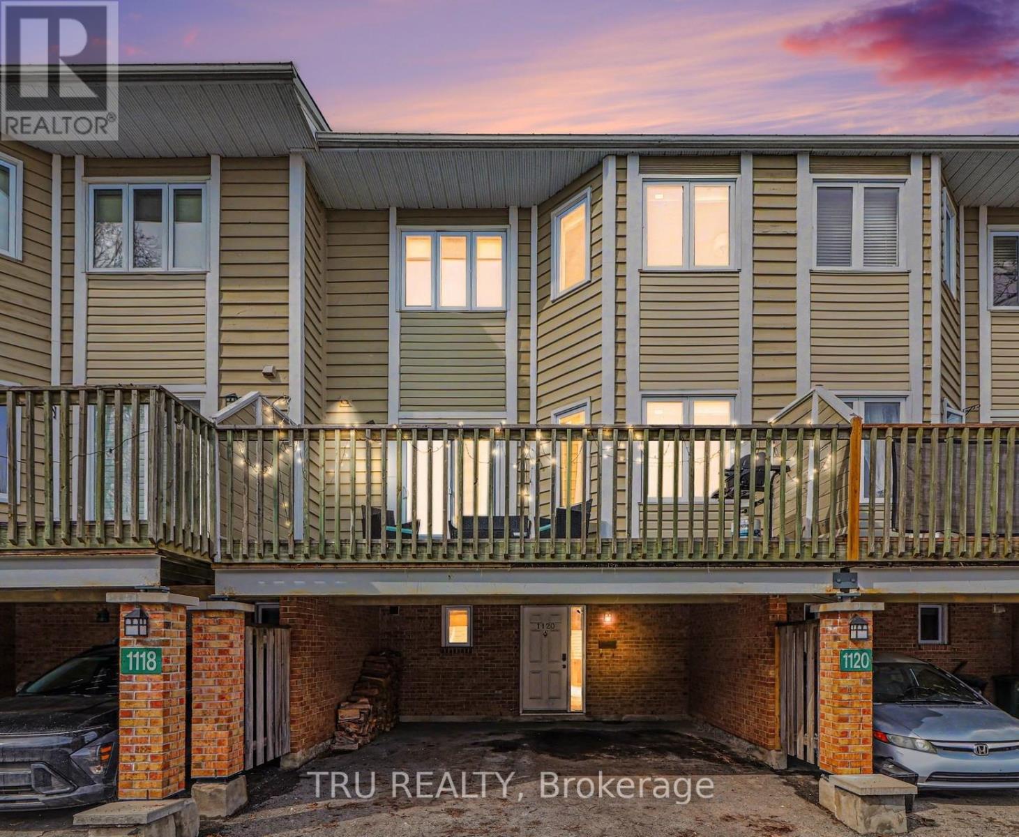 1120 CHIMNEY HILL WAY, Ottawa, Ontario