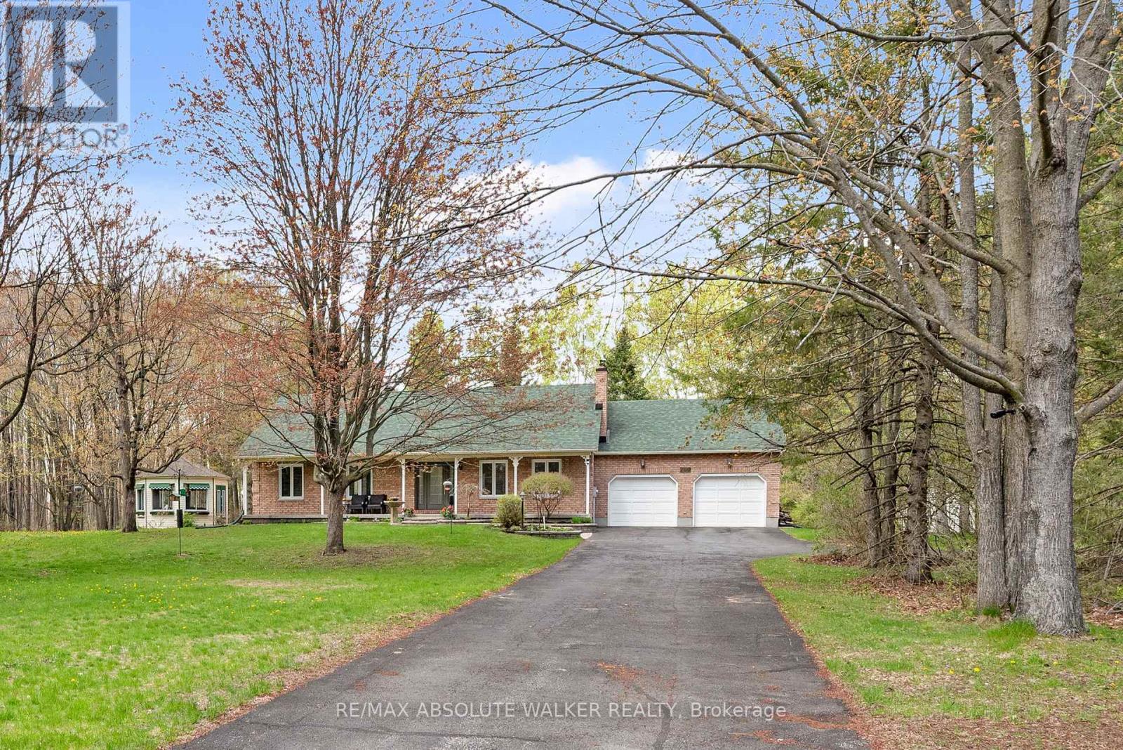760 CANARY STREET, Ottawa, Ontario