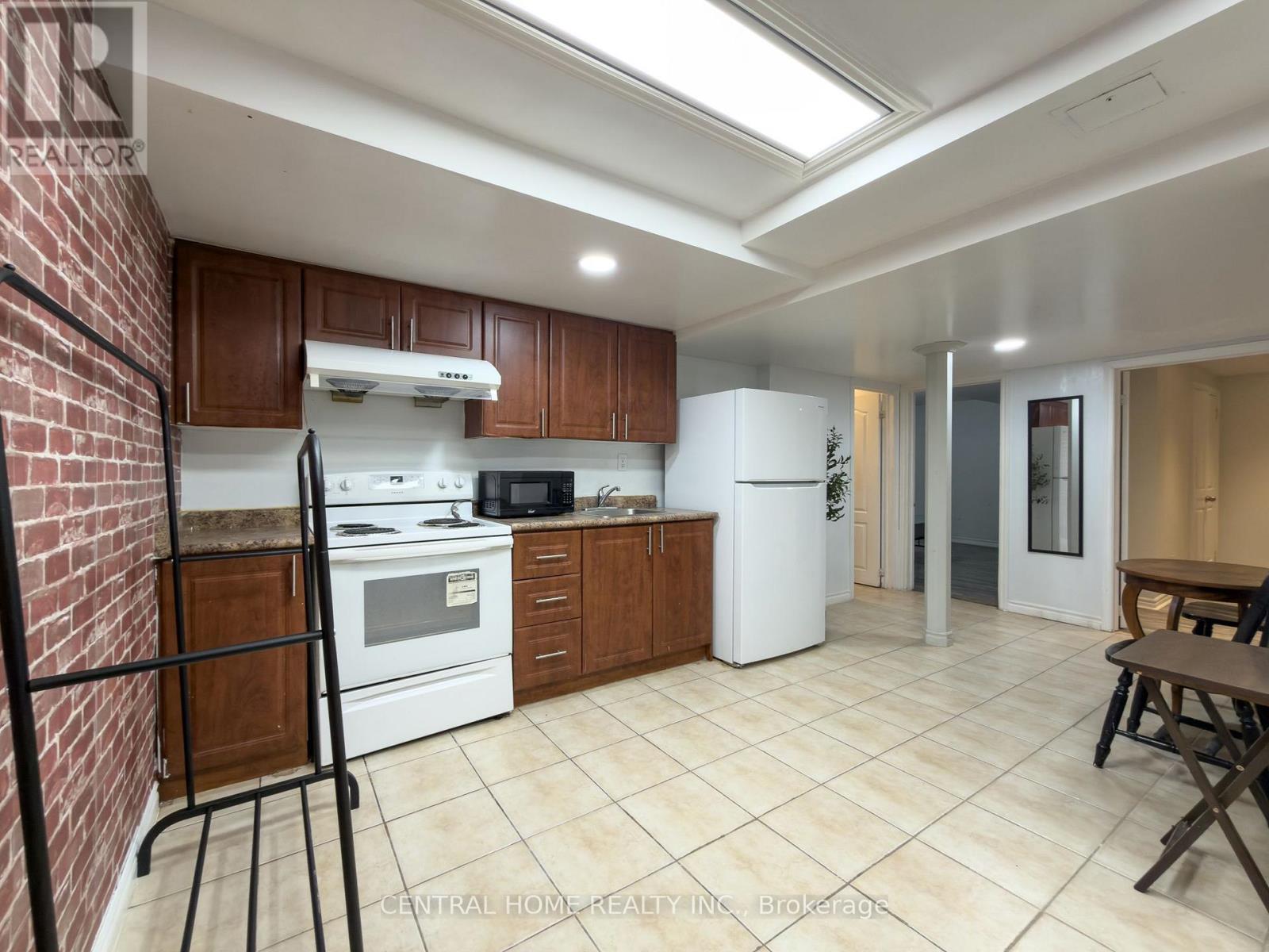 Bsmt - 25 Eastvale Drive, Markham, Ontario  L3S 4N9 - Photo 10 - N13119394