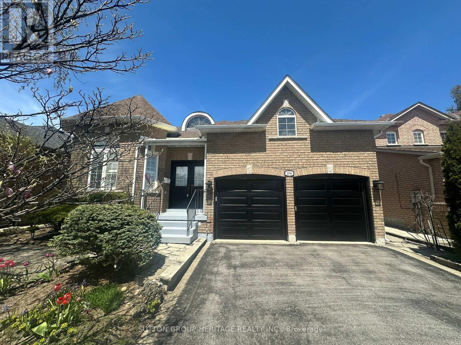1886 PINE GROVE AVENUE, Pickering, Ontario
