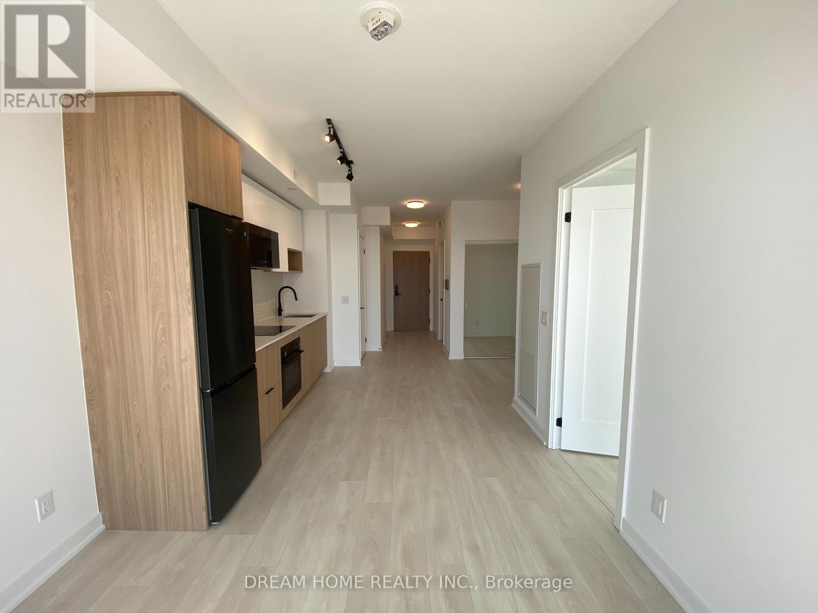 911 - 5 Defries Street, Toronto, Ontario  M5A 0W7 - Photo 4 - C13123996