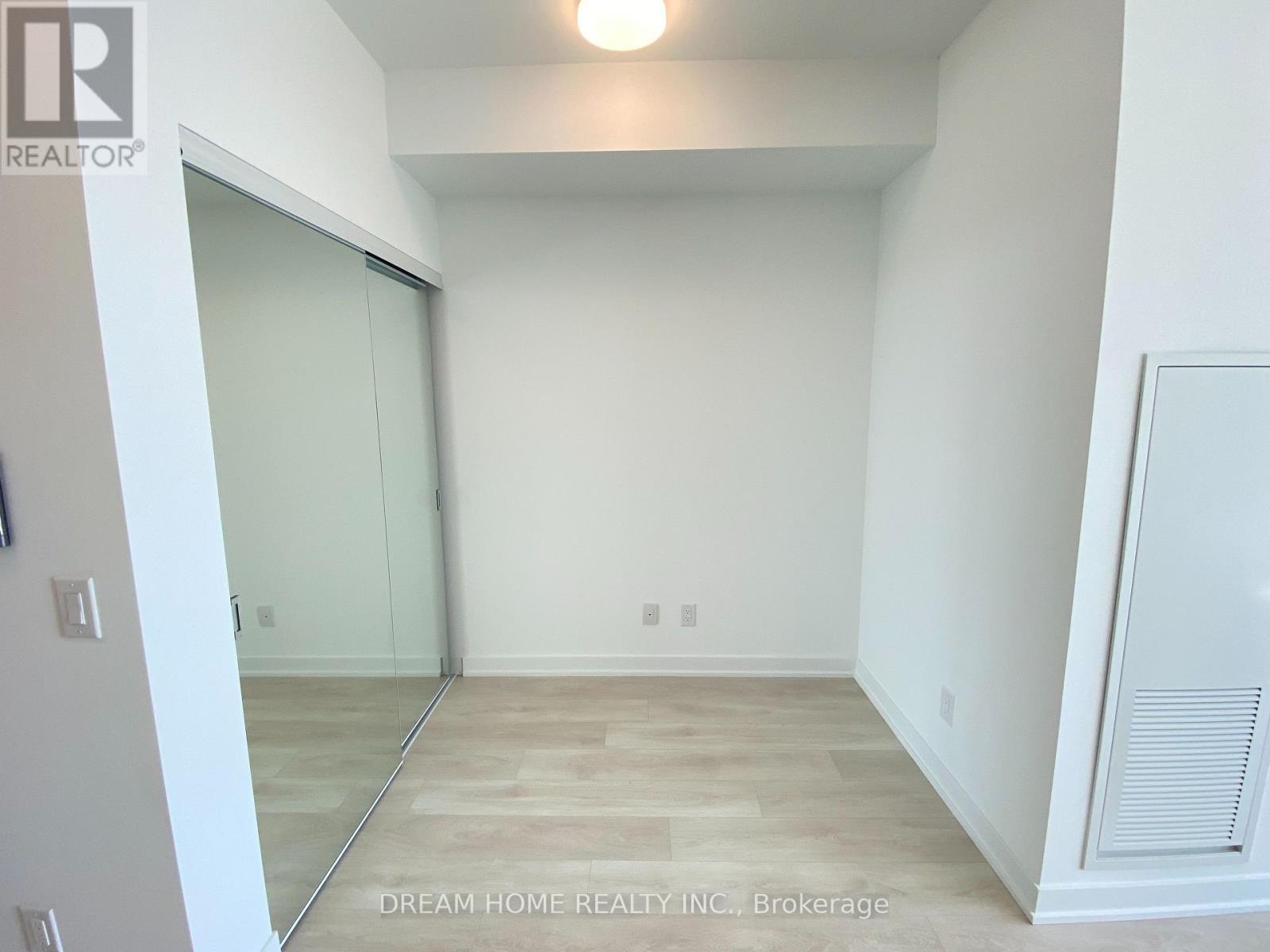911 - 5 Defries Street, Toronto, Ontario  M5A 0W7 - Photo 7 - C13123996