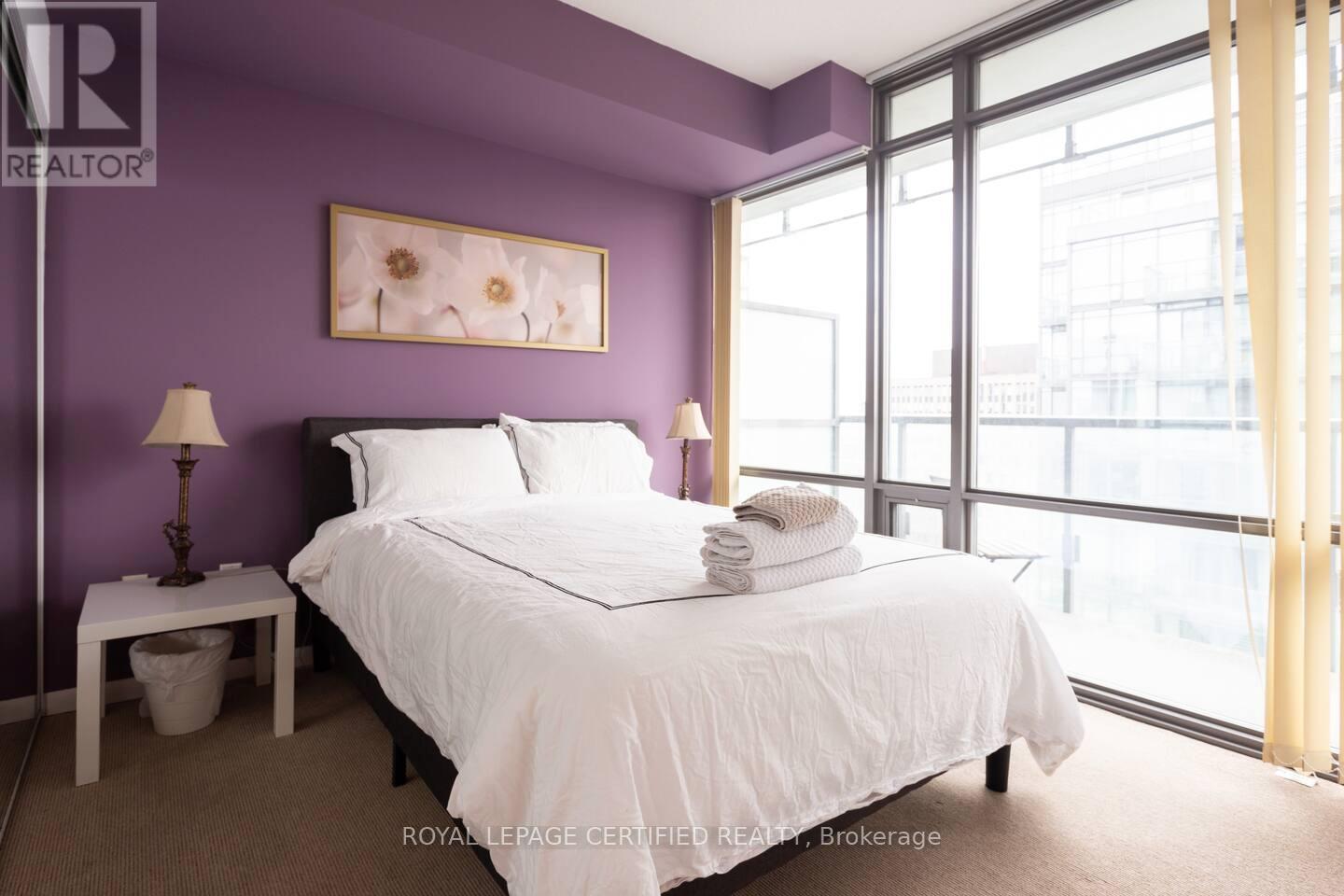 3210 - 38 Grenville Street, Toronto, Ontario  M4Y 3G5 - Photo 4 - C13124002