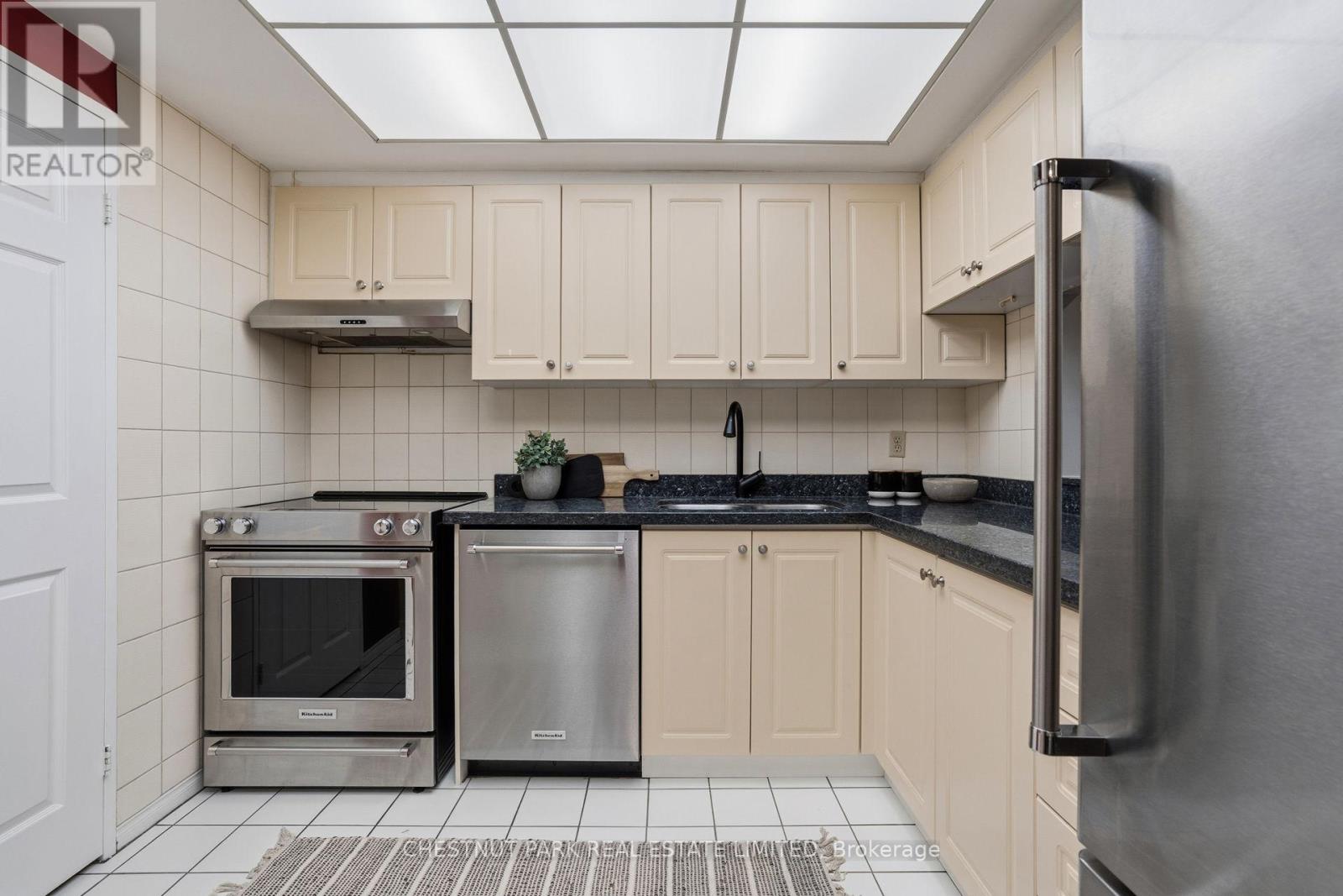 1206 - 211 St Patrick Street, Toronto, Ontario  M5T 2Y9 - Photo 16 - C13124068