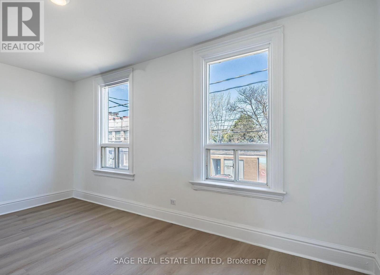 Upper - 1153 Dundas Street W, Toronto, Ontario  M6J 1X3 - Photo 10 - C13124134