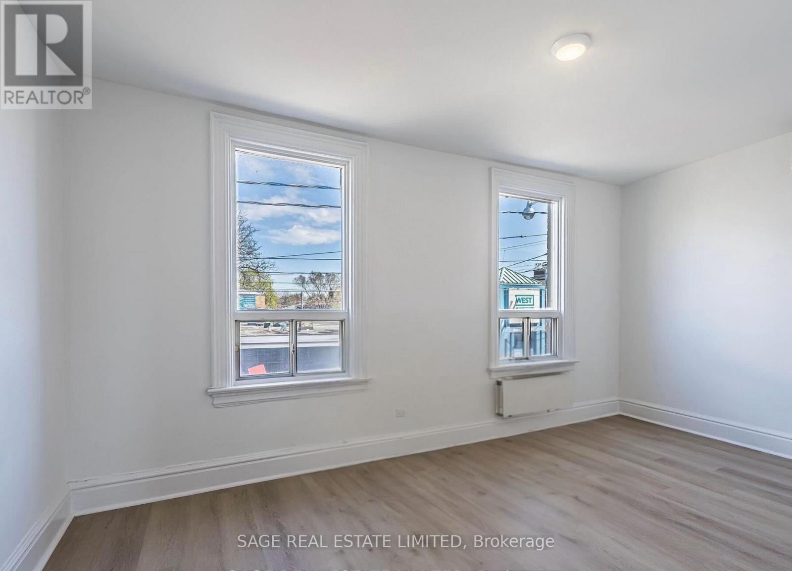 Upper - 1153 Dundas Street W, Toronto, Ontario  M6J 1X3 - Photo 11 - C13124134