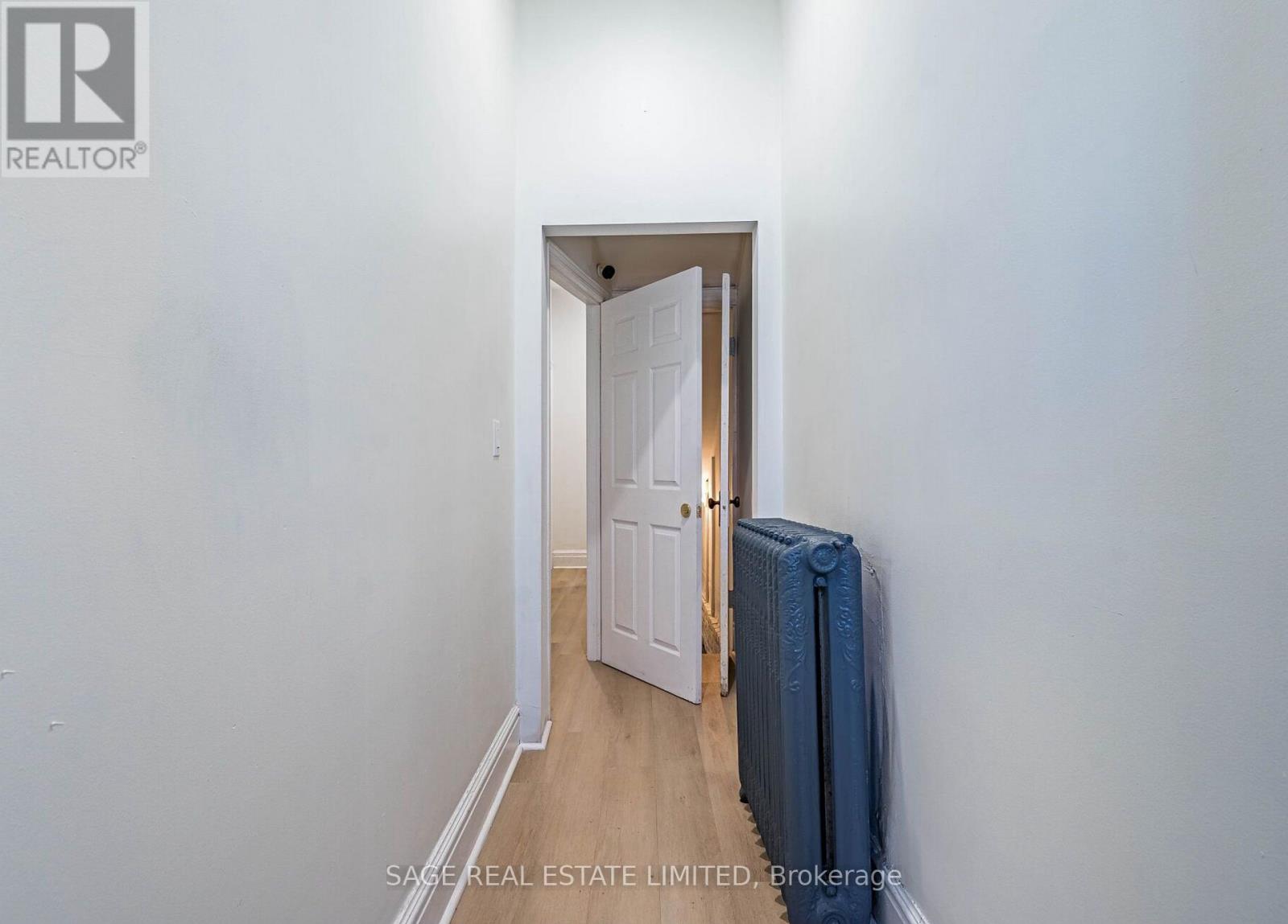 Upper - 1153 Dundas Street W, Toronto, Ontario  M6J 1X3 - Photo 14 - C13124134