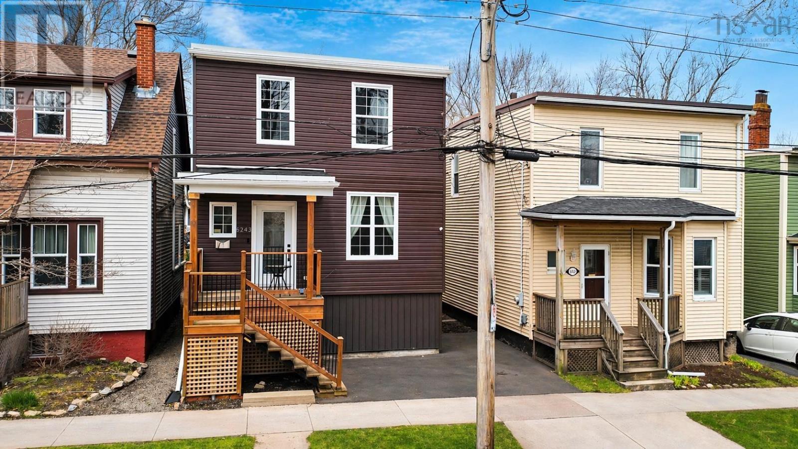 6243 Seaforth Street, Halifax, Nova Scotia  B3L 1R1 - Photo 1 - 202608342
