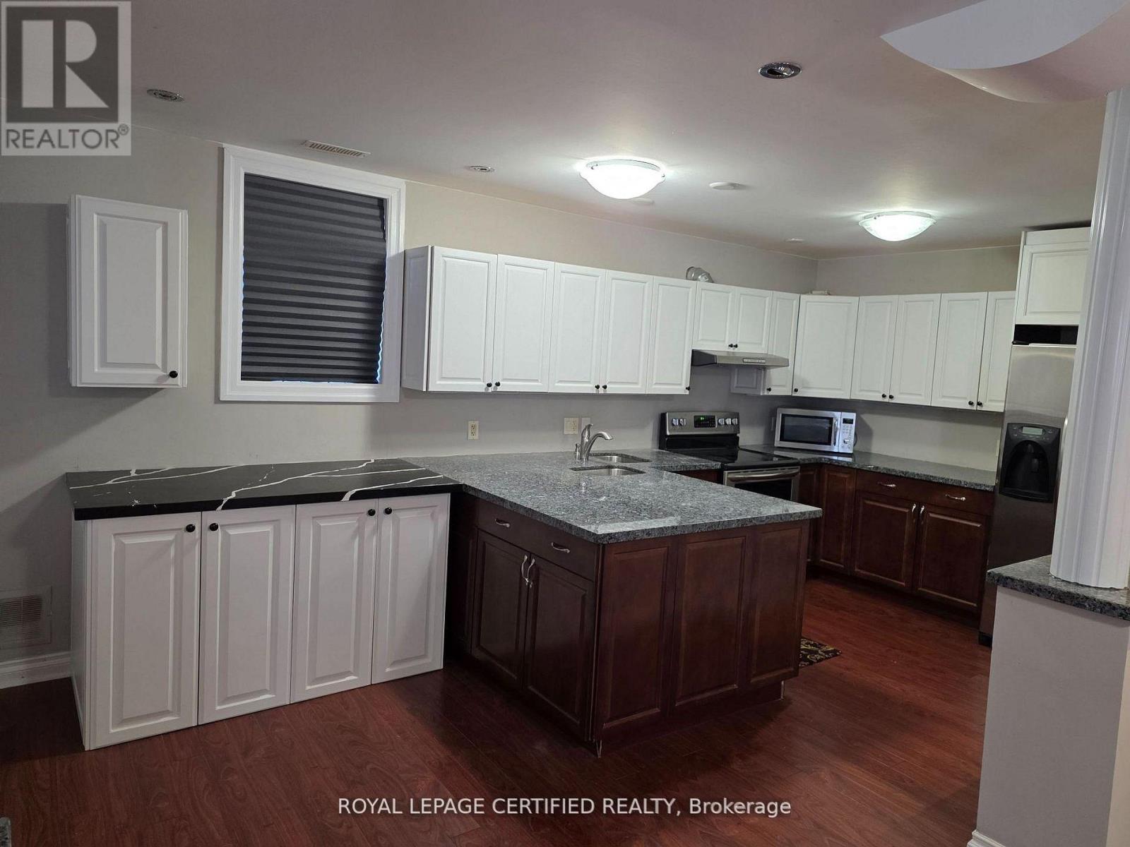 12 Fabrizio Court, Whitby, Ontario  L1M 2J1 - Photo 3 - E13123916