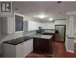 12 FABRIZIO COURT, Whitby, Ontario