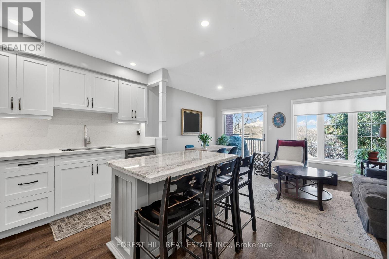 4 - 667 Macnab Gate, Newmarket, Ontario  L3Y 8S5 - Photo 6 - N13123882