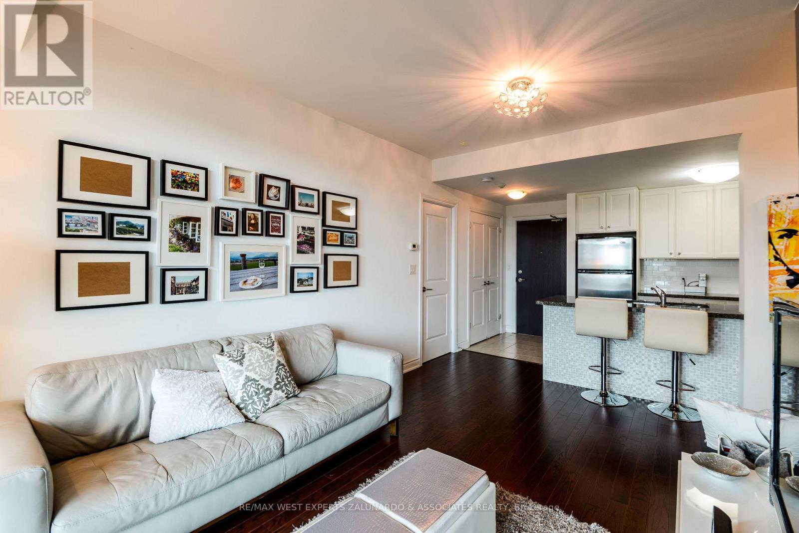 425 - 281 Woodbridge Avenue, Vaughan, Ontario  L4L 0C6 - Photo 14 - N13124062