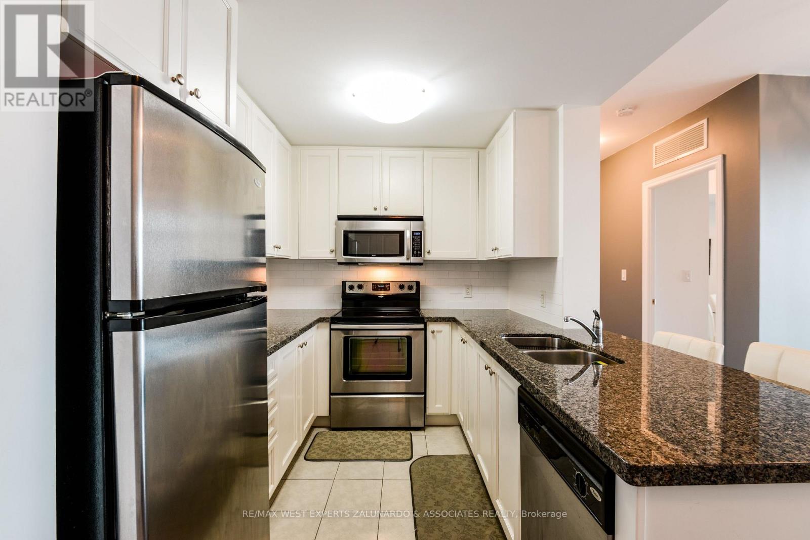 425 - 281 Woodbridge Avenue, Vaughan, Ontario  L4L 0C6 - Photo 7 - N13124062