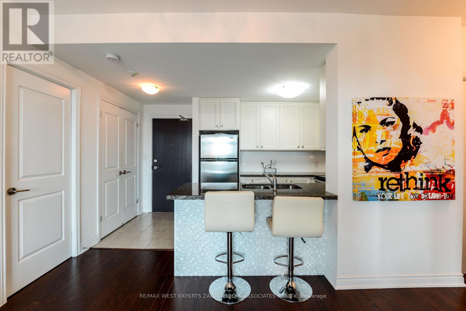 425 - 281 Woodbridge Avenue, Vaughan, Ontario  L4L 0C6 - Photo 9 - N13124062