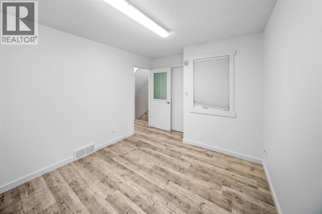 156 9 Street NE, Calgary, Alberta  T2E 0P4 - Photo 15 - A2308944