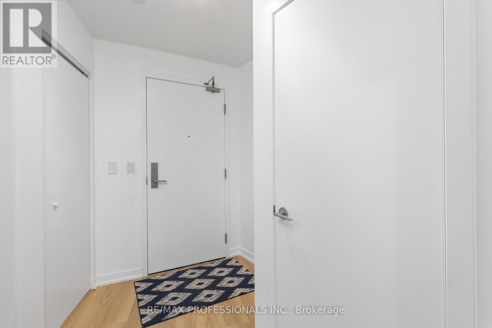 607 - 51 East Liberty Street, Toronto, Ontario  M6K 3P8 - Photo 2 - C13090048