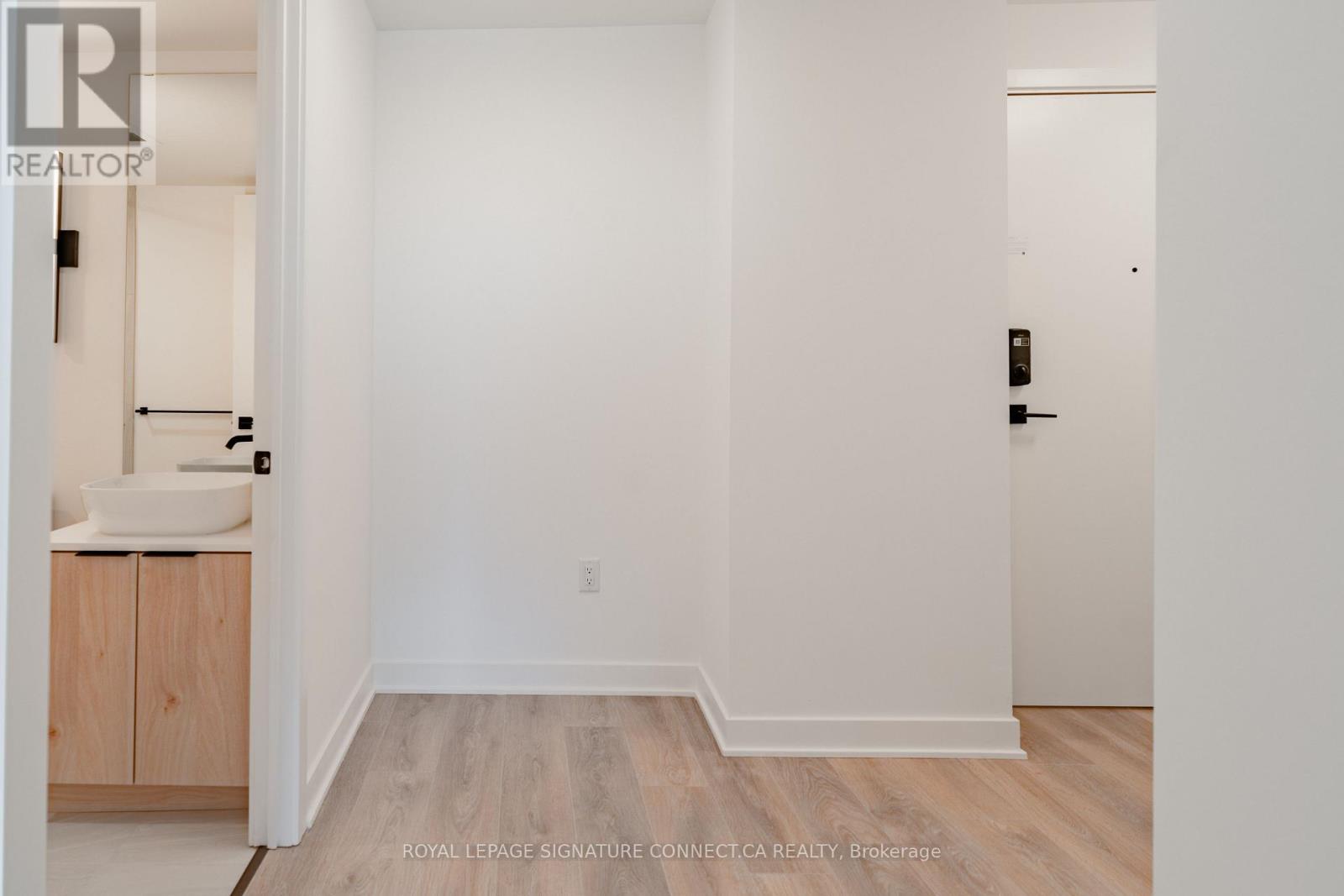 2706 - 1185 Dupont Street, Toronto, Ontario  M6H 0G5 - Photo 11 - W13123936