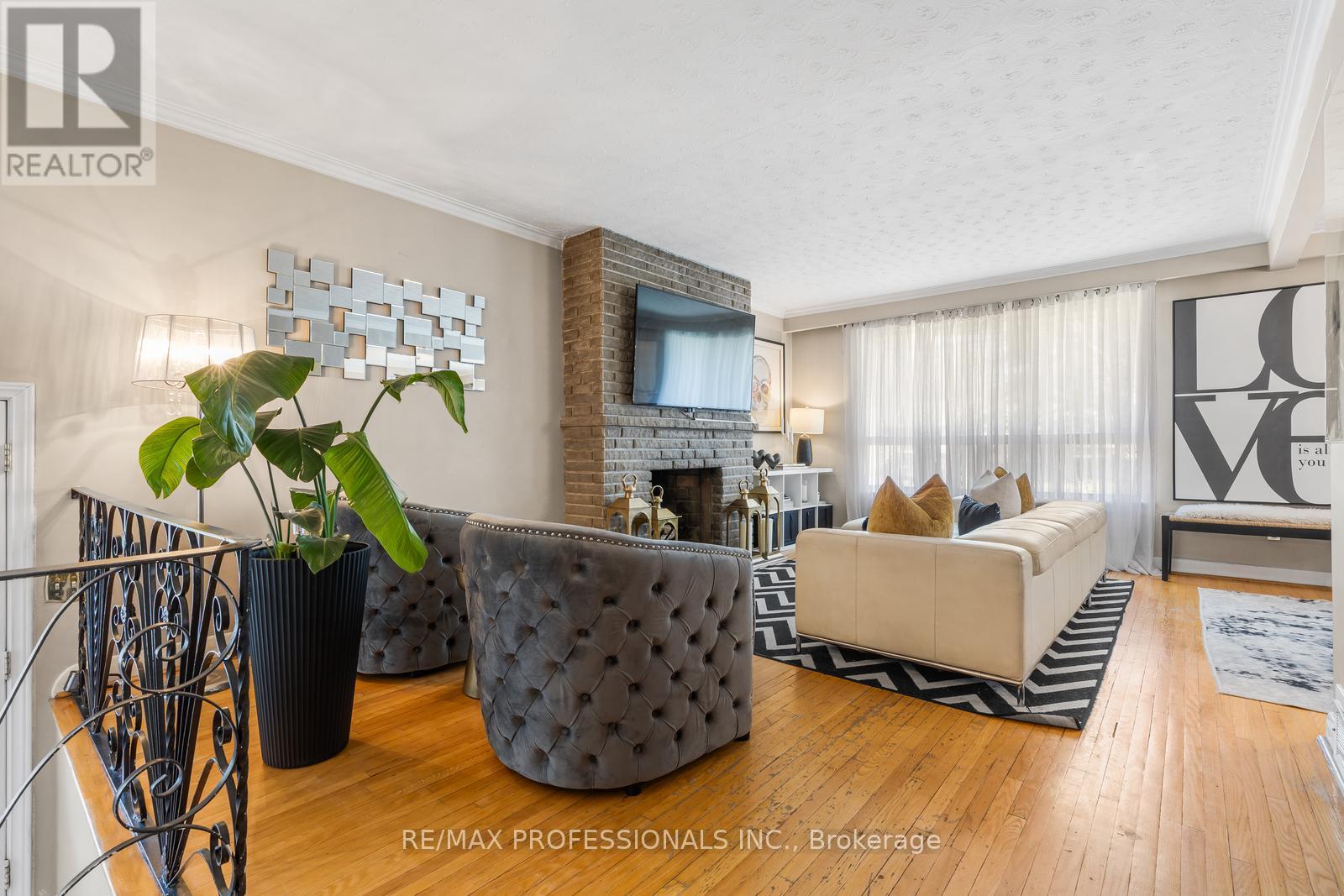 73 Coney Road, Toronto, Ontario  M8Z 2K7 - Photo 5 - W13123988