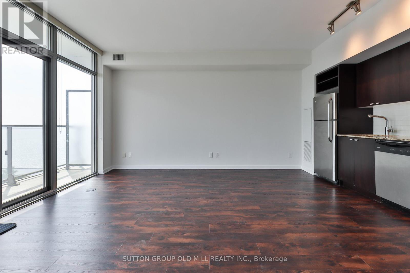 2516 - 105 The Queensway, Toronto, Ontario  M6S 5B5 - Photo 5 - W13123994