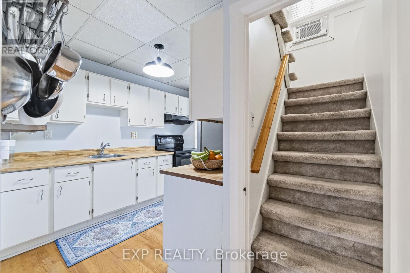 42 Clissold Road N, Toronto, Ontario  M8Z 4T5 - Photo 15 - W13124036
