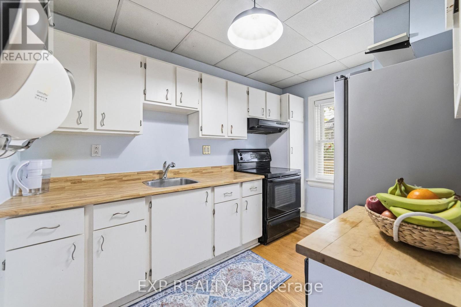 42 Clissold Road N, Toronto, Ontario  M8Z 4T5 - Photo 16 - W13124036