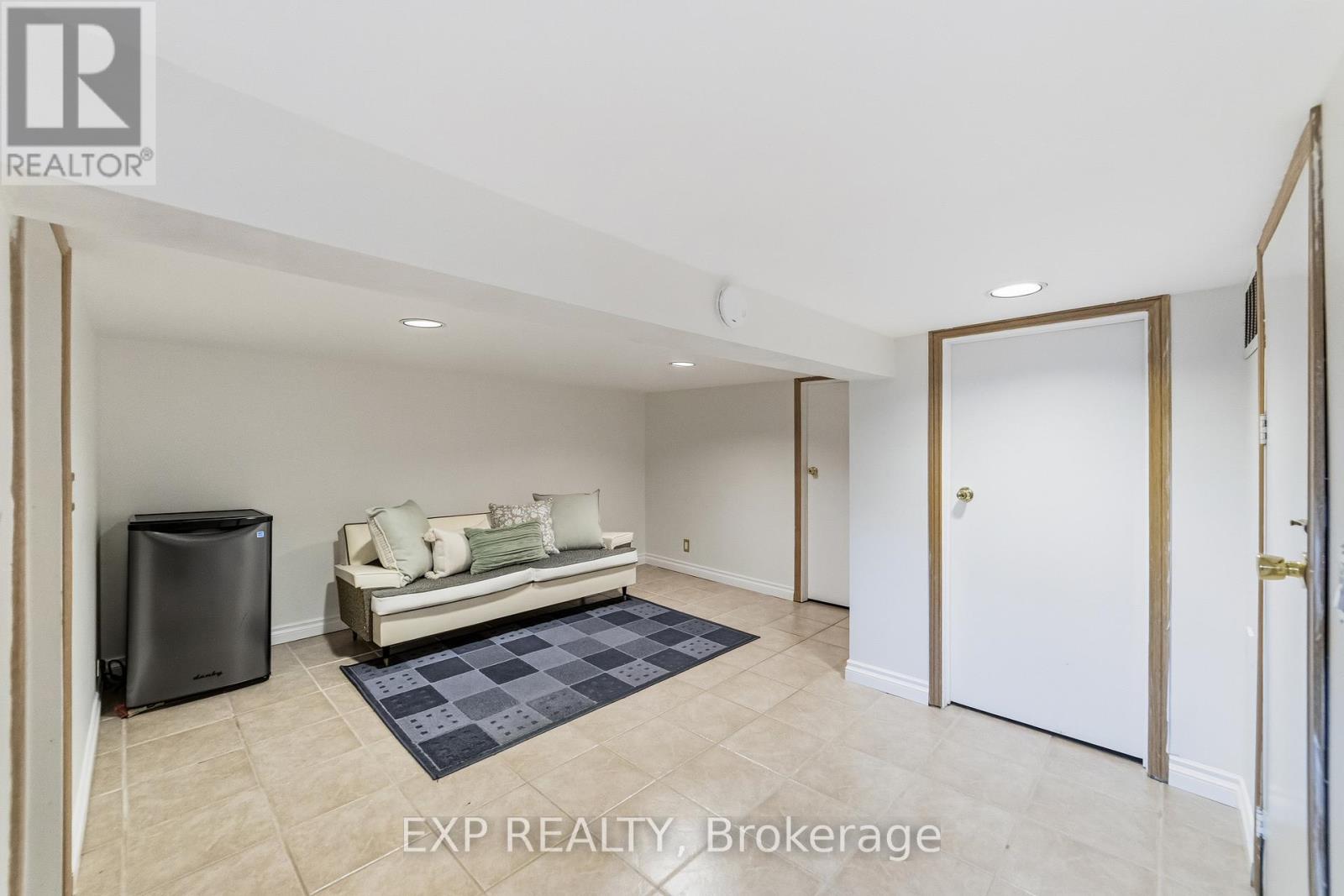 42 Clissold Road N, Toronto, Ontario  M8Z 4T5 - Photo 20 - W13124036